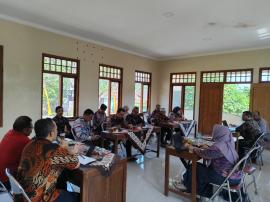 BRIN dan Kemendes PDTT Gelar FGD Riset Data Unggulan Desa di Kalurahan Nglanggeran